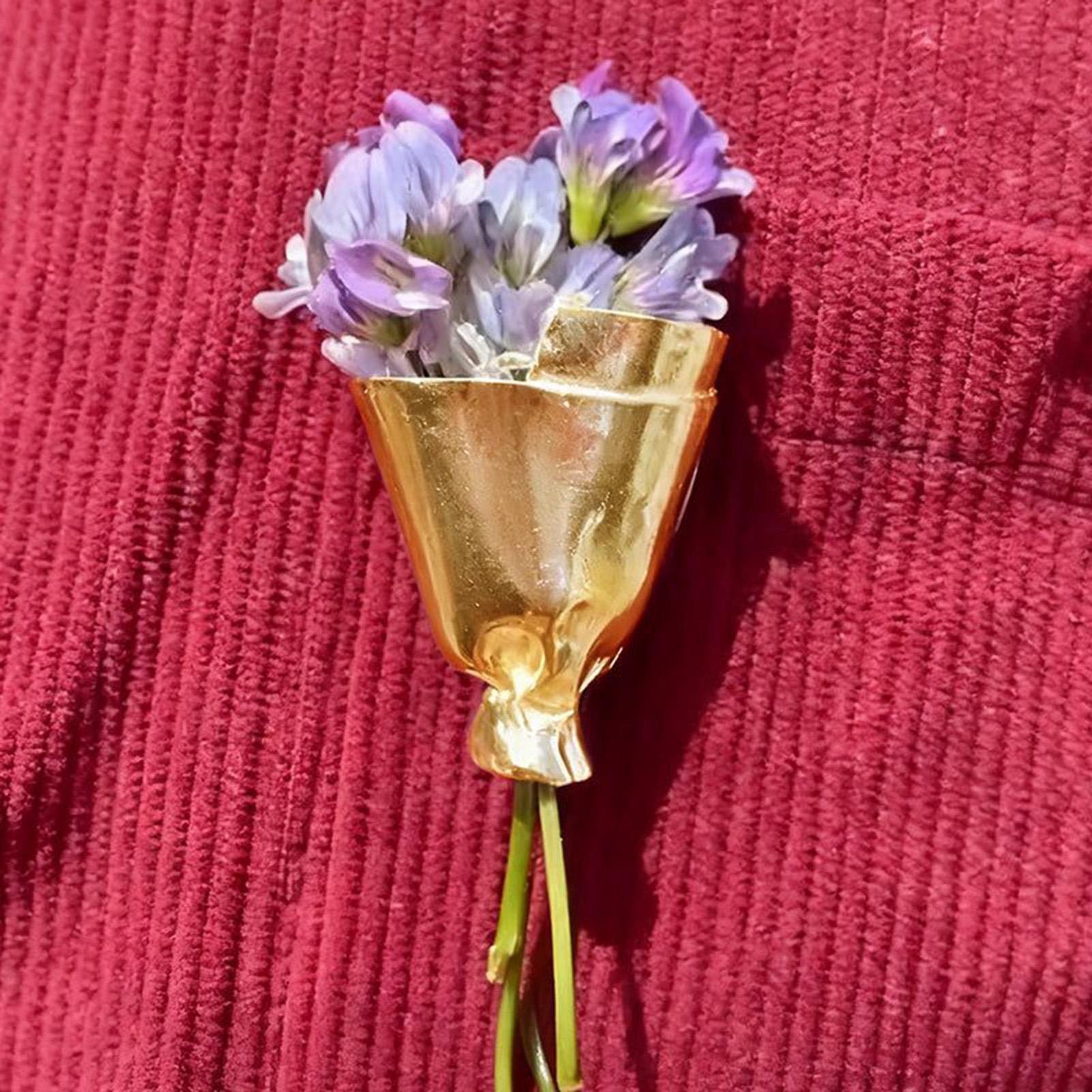 Women Flowers Bouquet Pins Bro - огляд і ціна Travel Accessories India