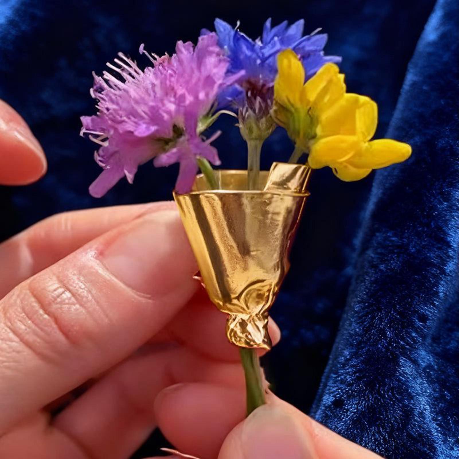 Women Flowers Bouquet Pins Bro - огляд і ціна Travel Accessories India