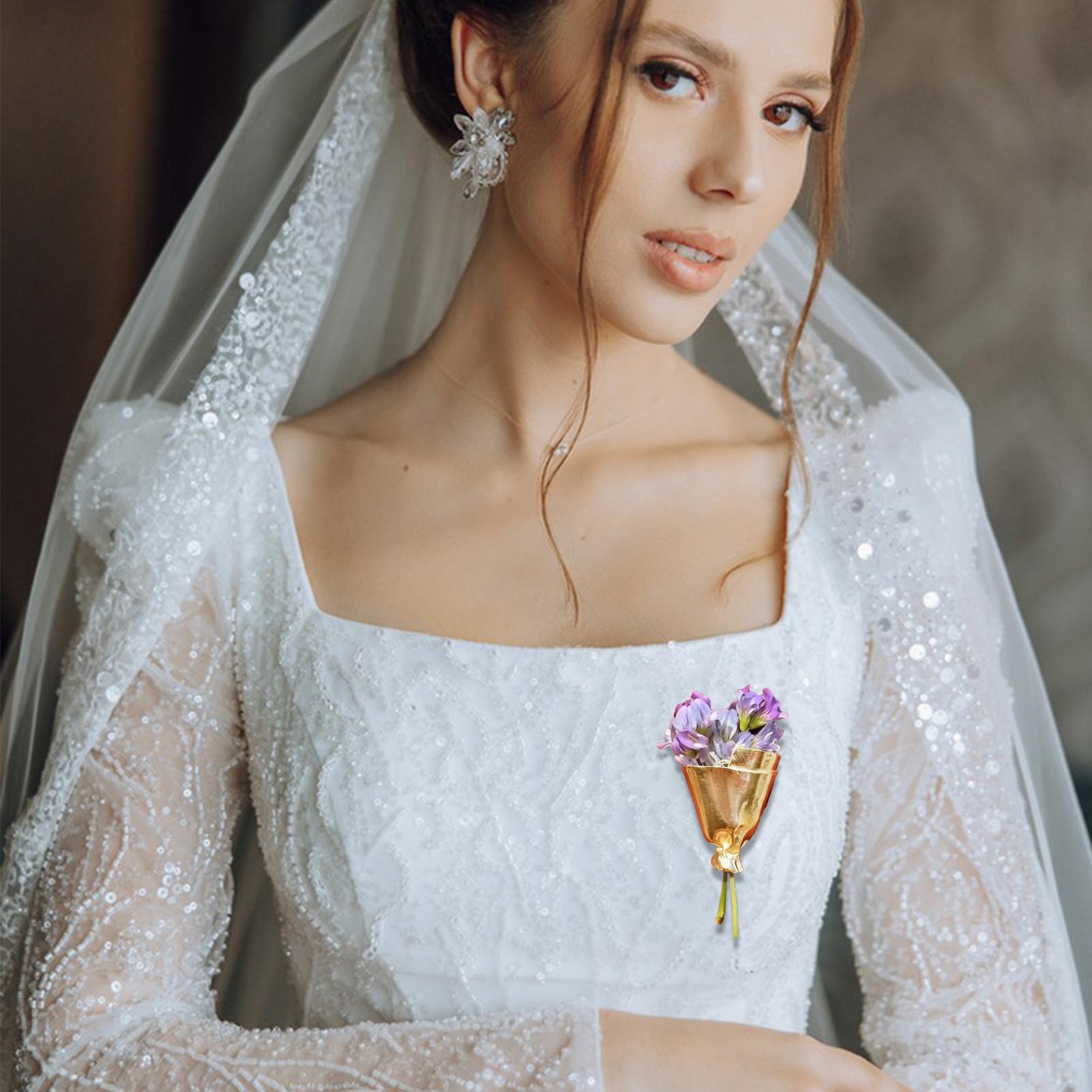 Women Flowers Bouquet Pins Bro - огляд і ціна Travel Accessories India